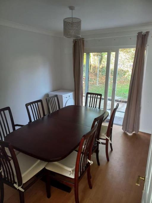 Large 4Bed Available Long-Term In Letterkenny Villa Екстериор снимка