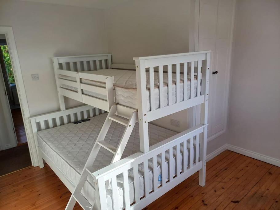Large 4Bed Available Long-Term In Letterkenny Villa Екстериор снимка