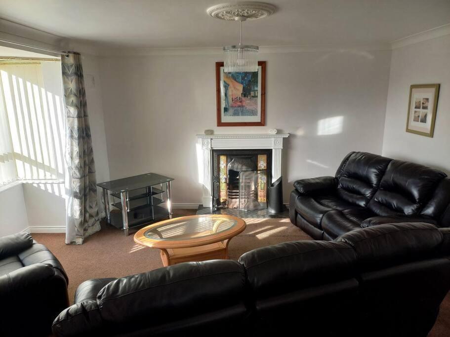 Large 4Bed Available Long-Term In Letterkenny Villa Екстериор снимка