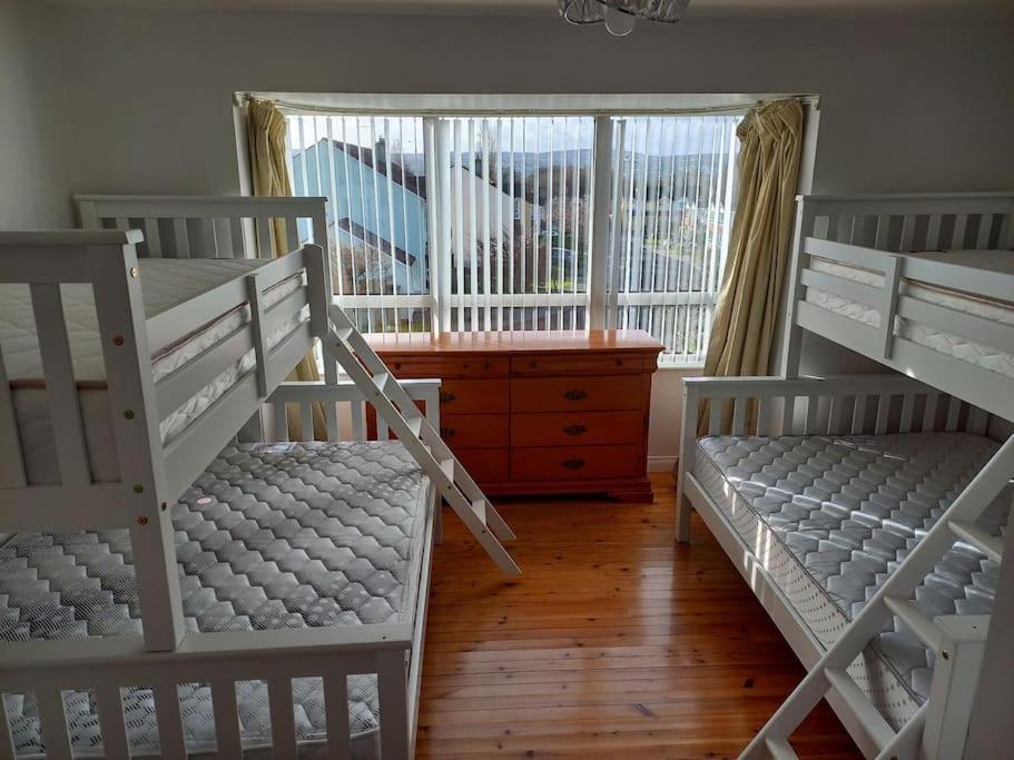 Large 4Bed Available Long-Term In Letterkenny Villa Екстериор снимка